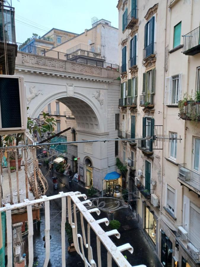 Ponte Di Chiaia Hotel Naples Luaran gambar