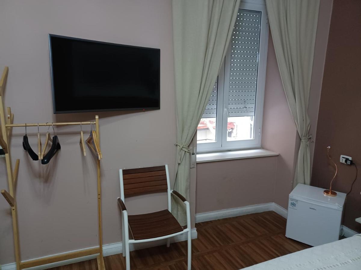 Ponte Di Chiaia Hotel Naples Luaran gambar
