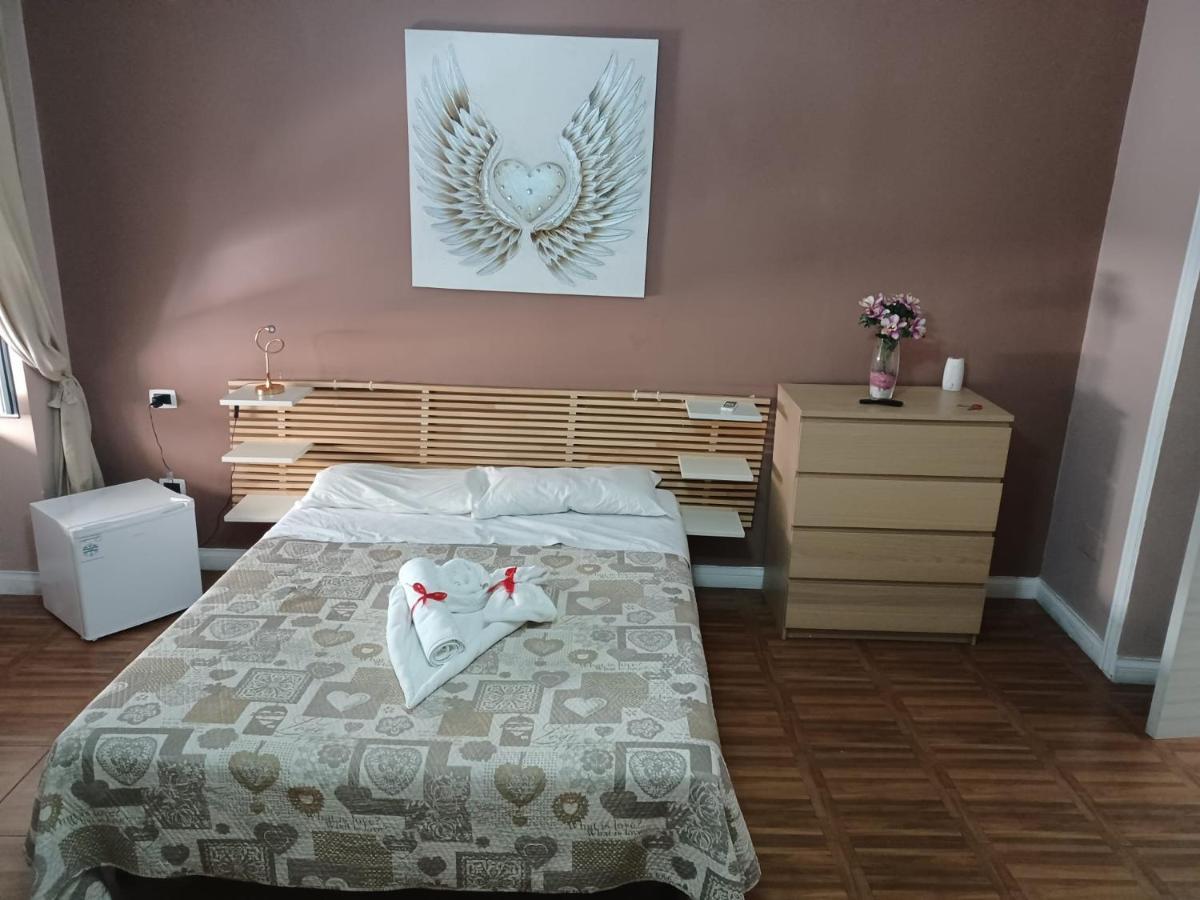 Ponte Di Chiaia Hotel Naples Luaran gambar