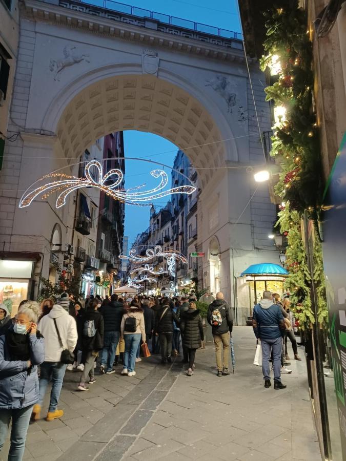 Ponte Di Chiaia Hotel Naples Luaran gambar