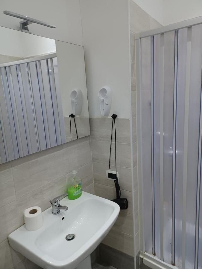 Ponte Di Chiaia Hotel Naples Luaran gambar